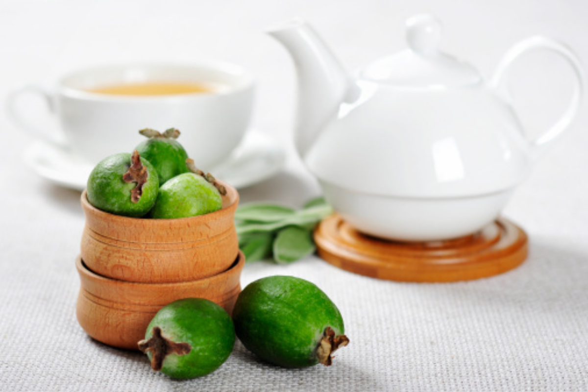 Chá da folha de goiaba conheça os benefícios desse chá e aprenda fazer em casa (Reprodução Pixabay)
