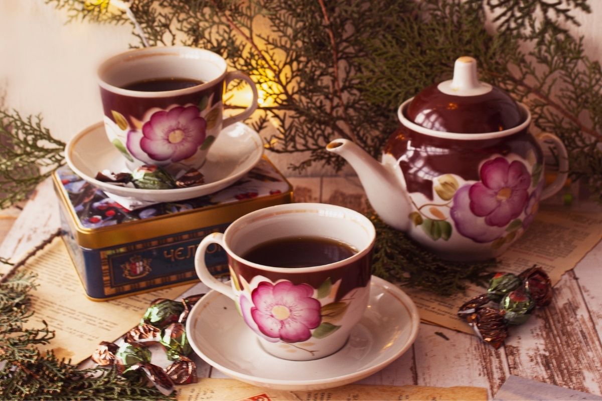 Chá de hibisco - Reprodução Canva