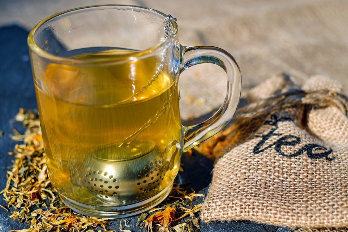 Chá de alho: veja agora os motivos pelos quais você deve consumir uma xícara diariamente - Imagem por Pixabay