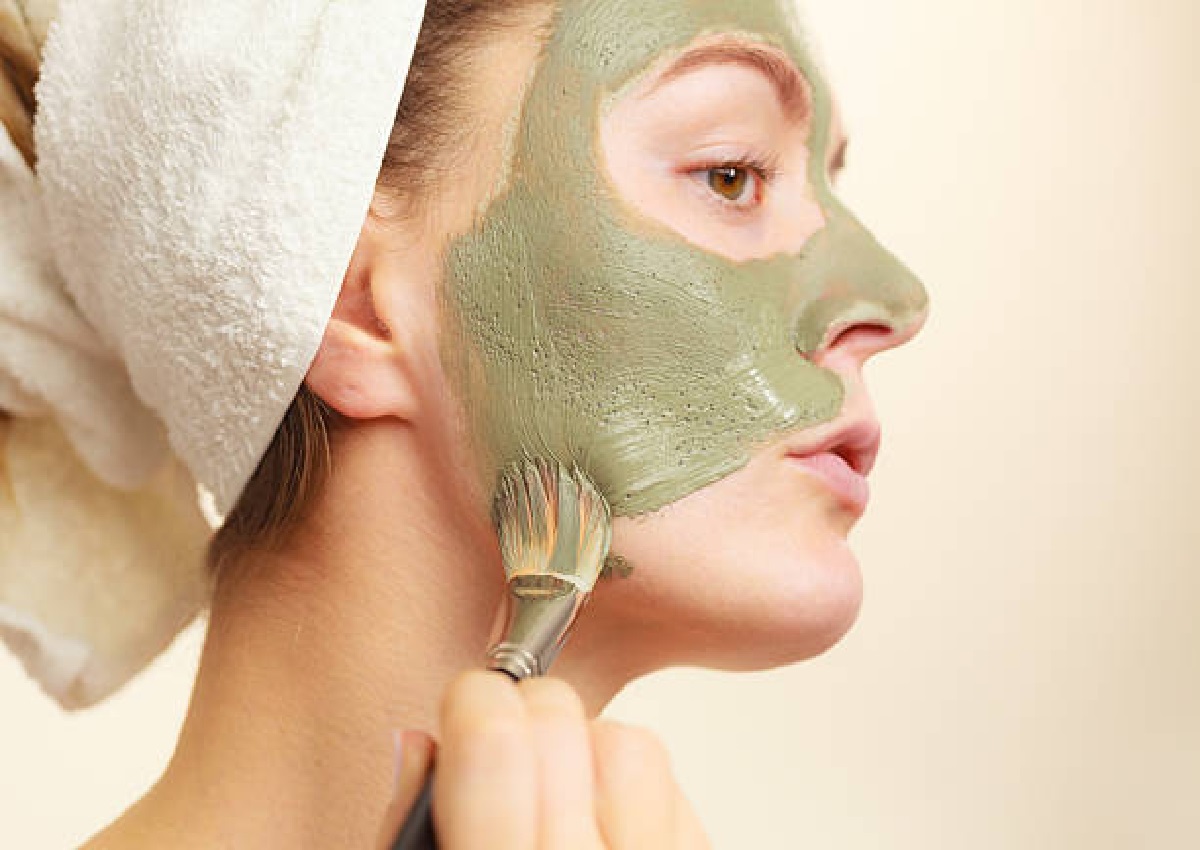 Resultados fantásticos com preço baixo: aprenda como fazer máscara facial caseira (Foto: Canva Pro)