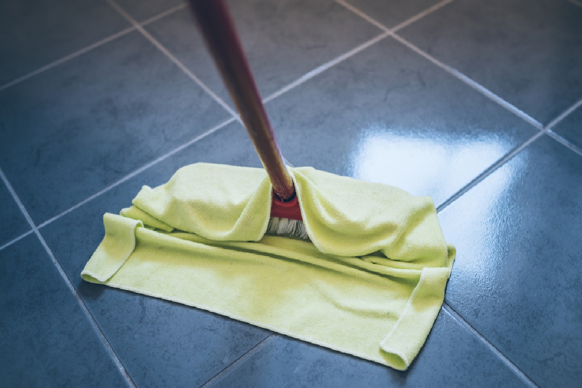Como lavar pano de chão adequadamente, dicas para um ótimo resultado (Foto: Canva Pro)