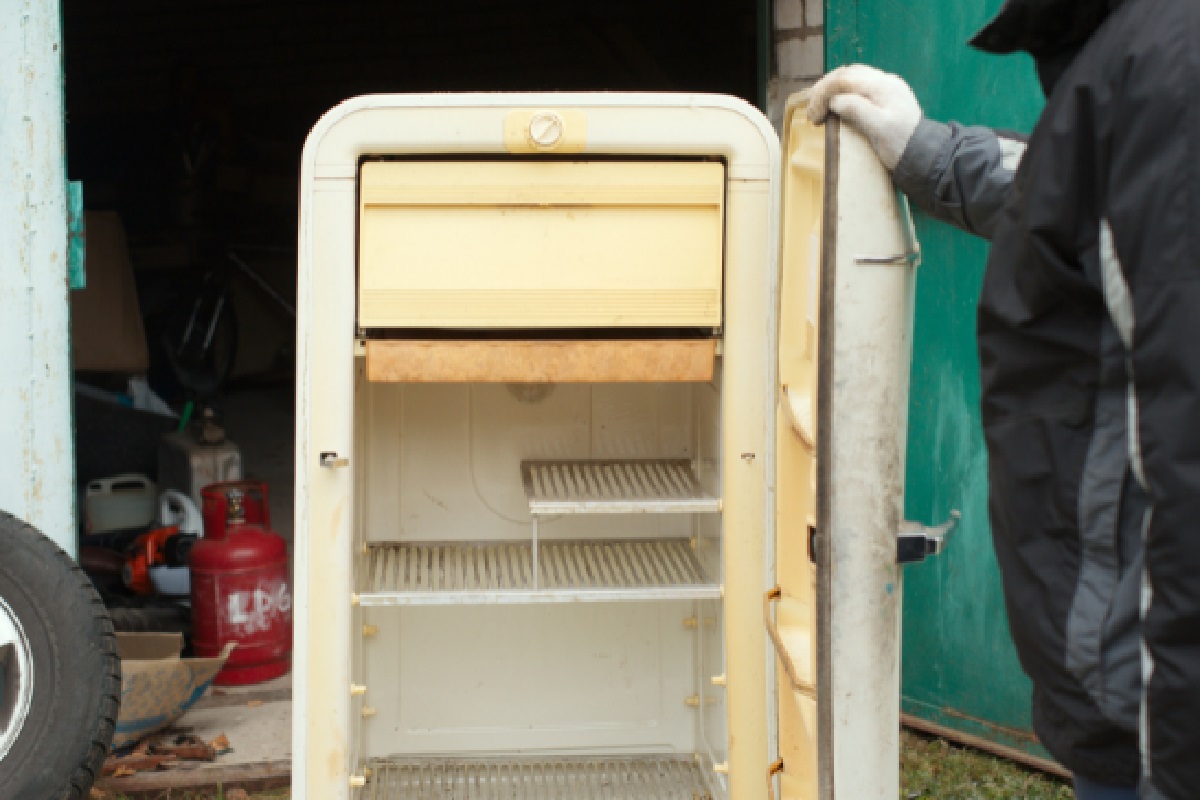 Como tirar mancha amarela da geladeira, aprenda como rejuvenescer seu eletrodoméstico (Foto: Canva Pro)