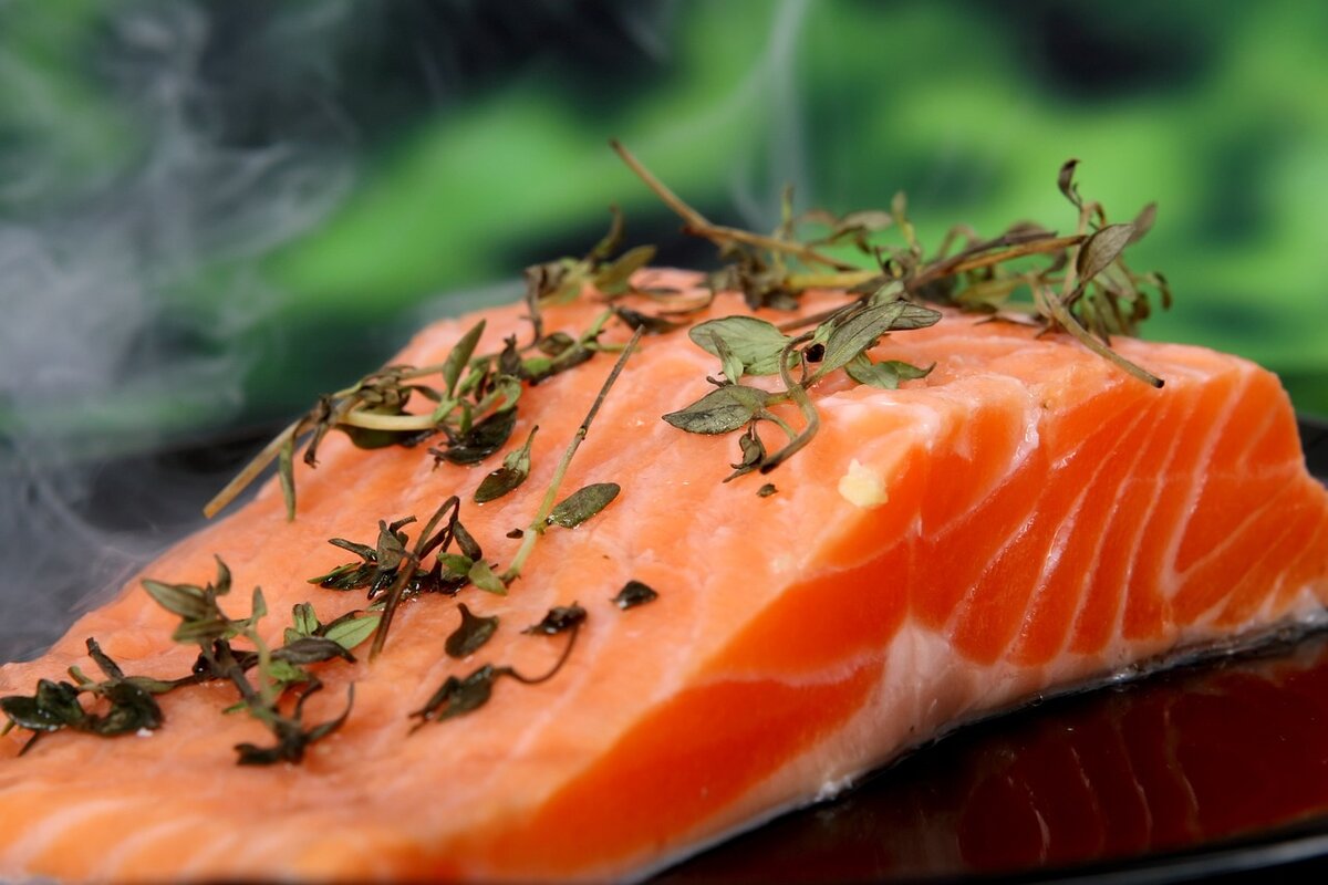Saiba como remover a pele do salmão do jeito certo, para não perder o sabor e a consistência - Foto: Pixabay