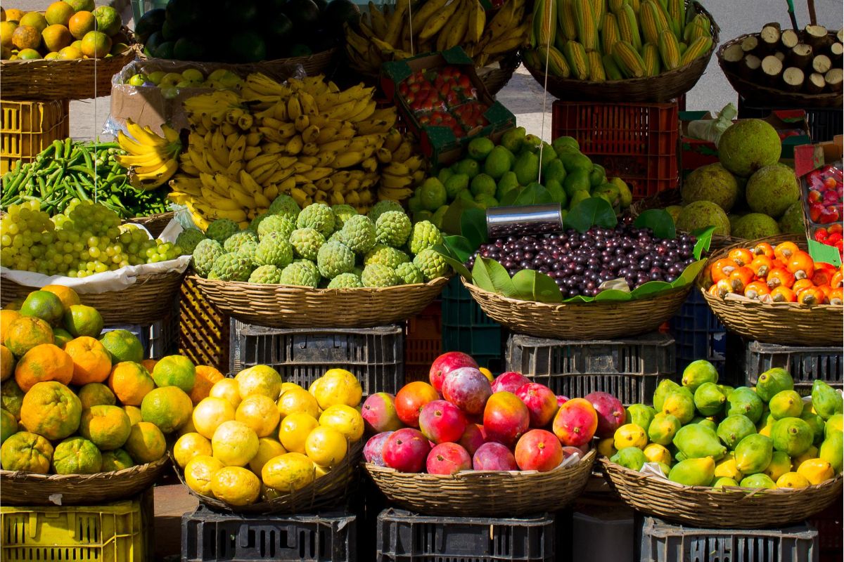 Frutas de época que produzem o ano todo; veja 5 opções para ter no pomar - Fonte: canva