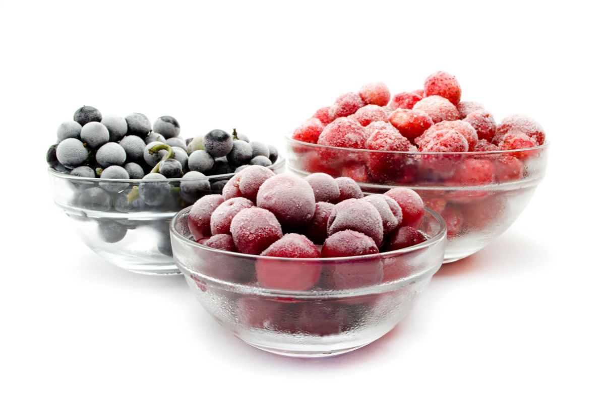 Quais frutas posso congelar sem perder o sabor e nutrientes? Descubra agora - Fonte: canva