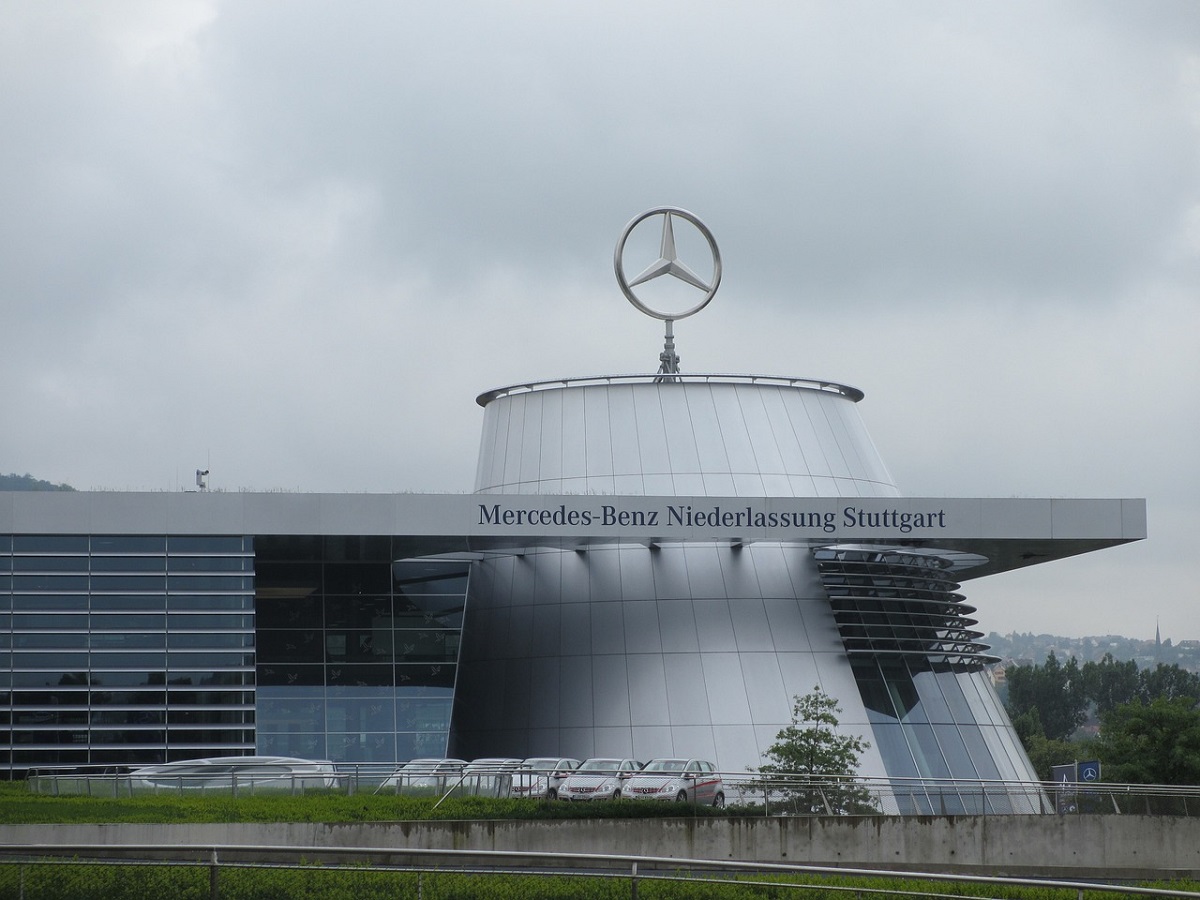 Como a falta de semicondutores paralisou fábrica da Mercedes. Confira - Pixabay