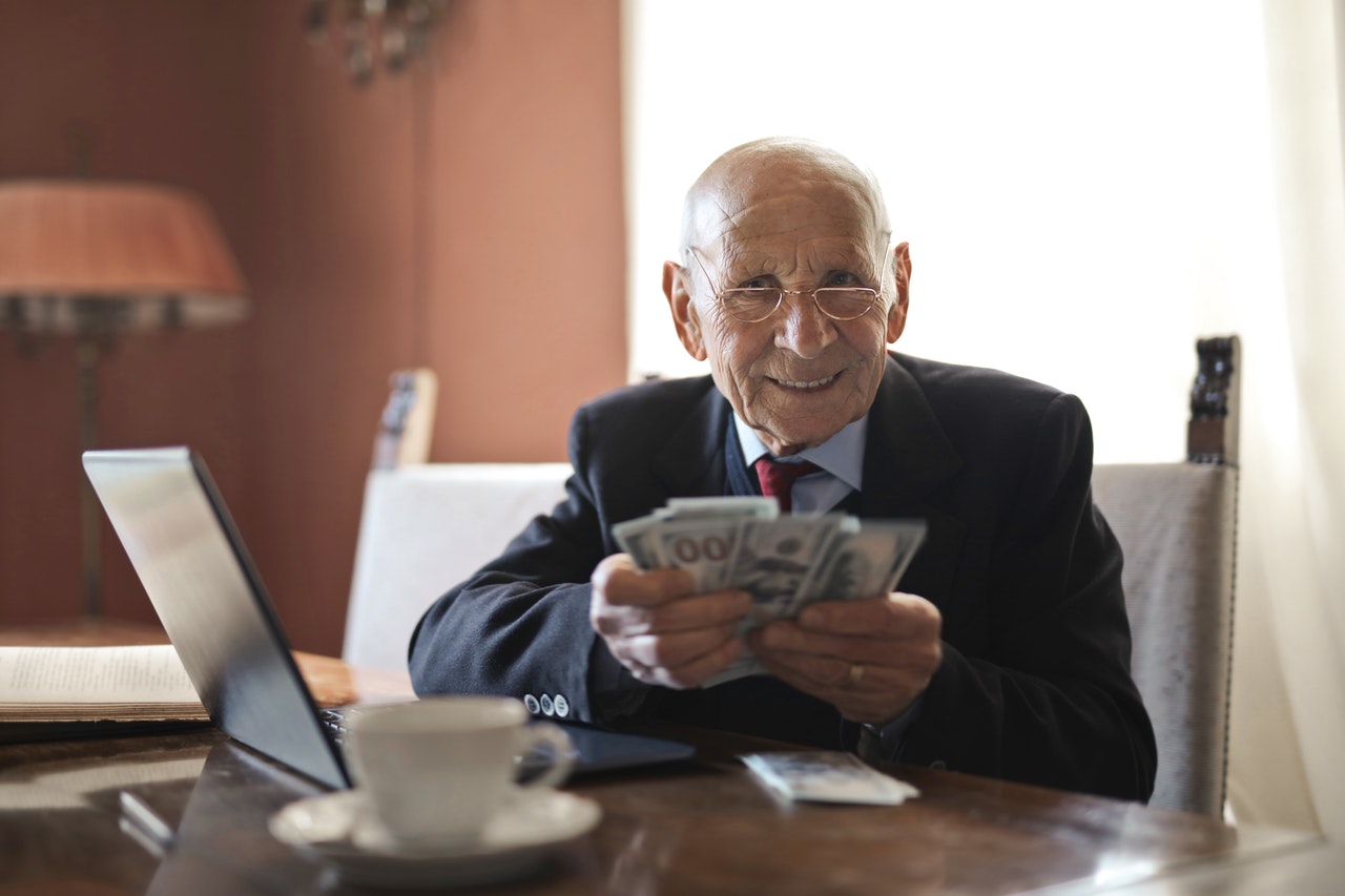 Renda extra para se aposentar: confira os investimentos para aumentar a sua aposentadoria