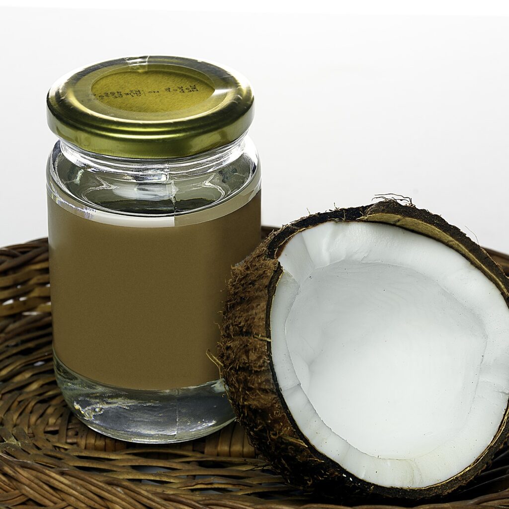 Tanto o creme de coco como óleo dele são ricos em gorduras boas. Reprodução: Pixabay