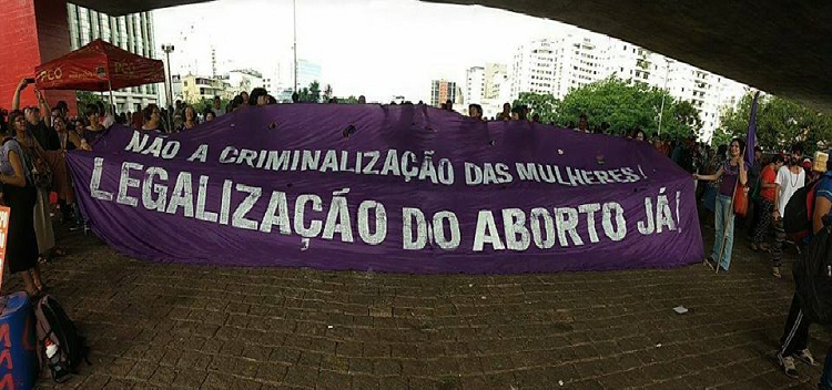 Foto Reproduzida do Facebook/ Frente Nacional Pela Legalização do Aborto
