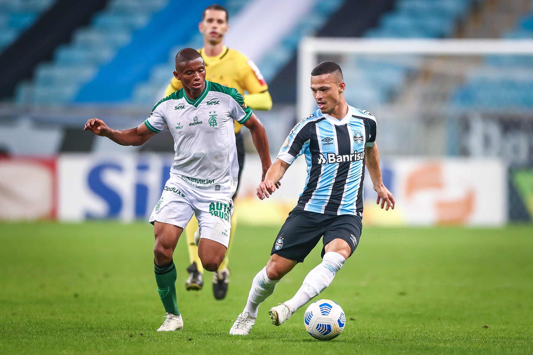 América-MG e Grêmio duelam pela 32ª rodada do Brasileirão. Foto: Reprodução/Lucas Uebel/Grêmio FBPA