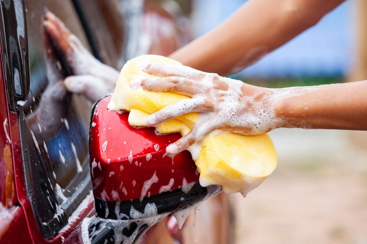 Carro limpo e com a pintura protegida: shampoo caseiro com 2 ingredientes - Reprodução Pixabay