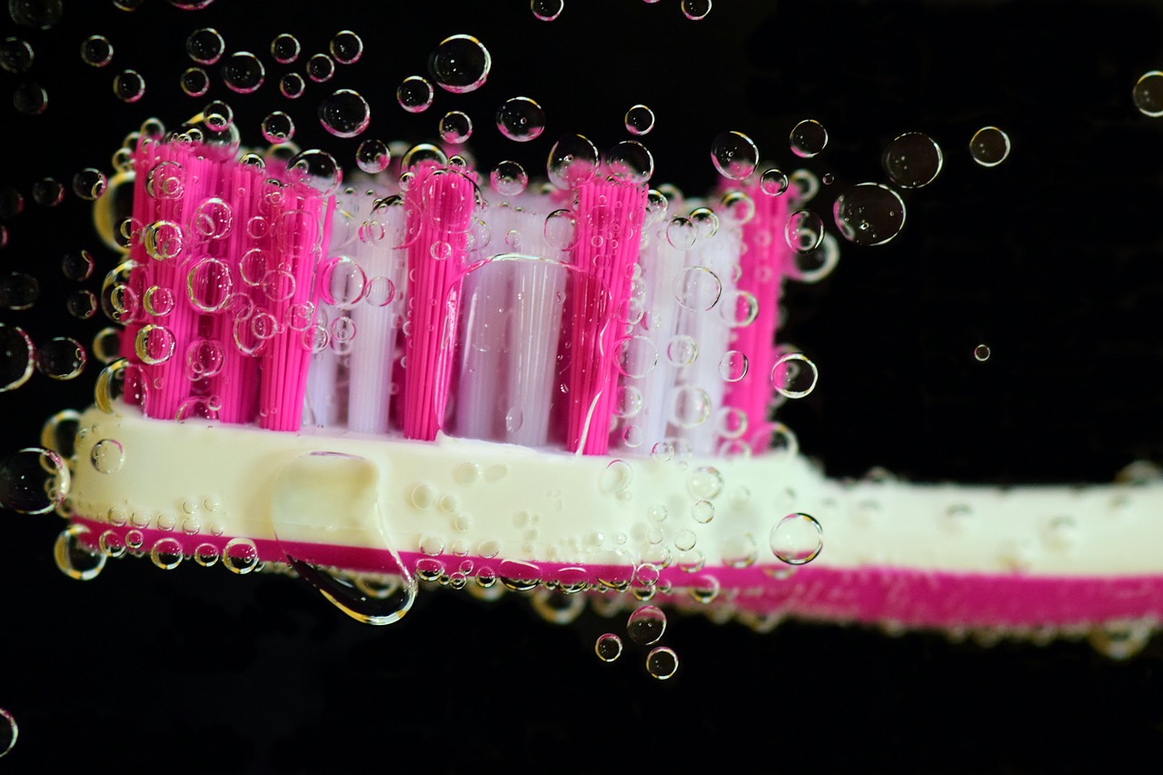 Escovar os dentes em jejum 3 motivos para você não fazer mais isso - reprodução do site Pixabay