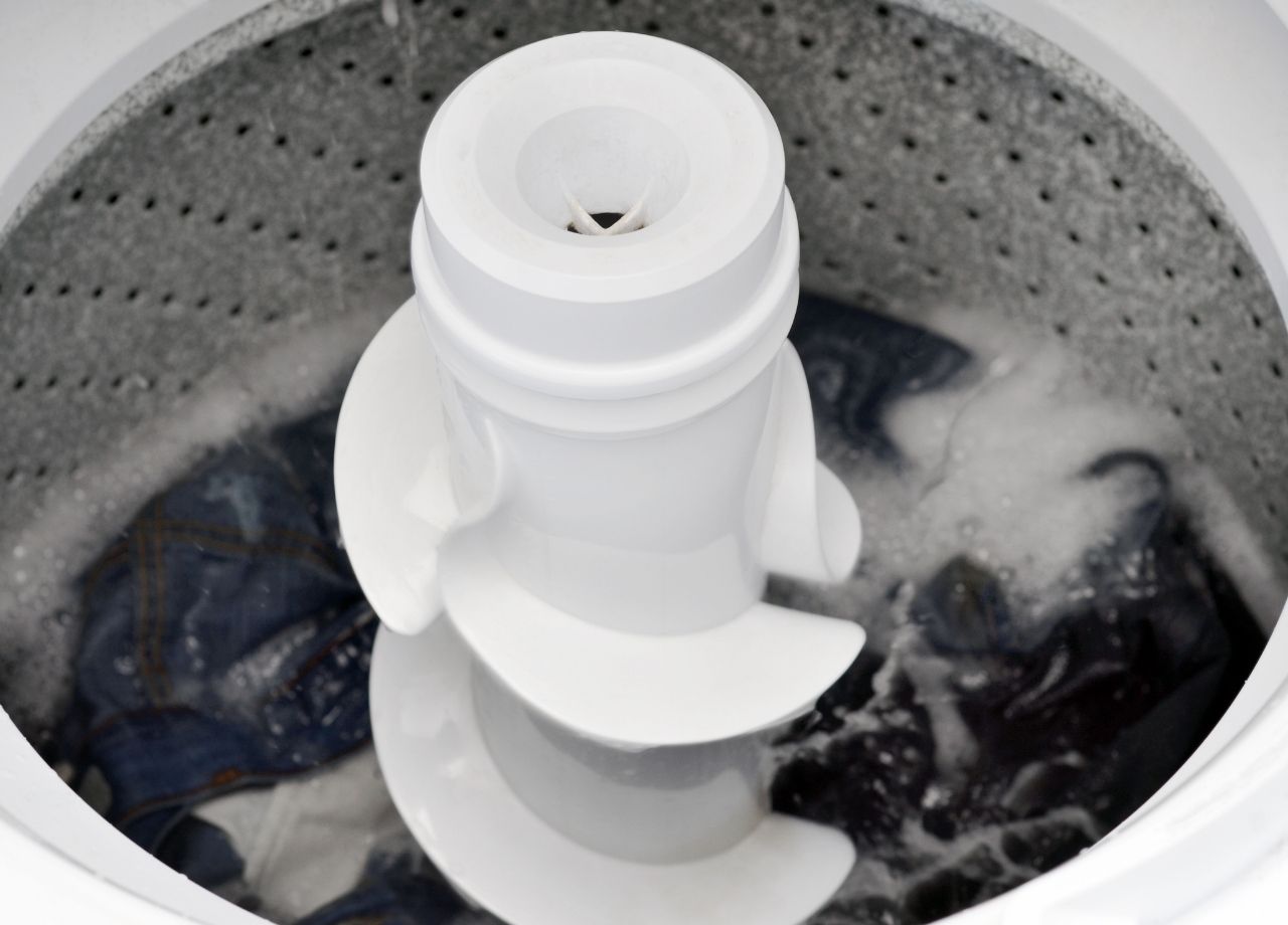 Máquina de lavar roupas 6 dicas para você obter uma limpeza perfeita - reprodução do site Canva