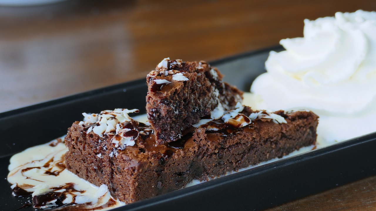 Brownie de chocolate aprenda 2 receitas práticas para saborear em casa - Pixabay.jpg