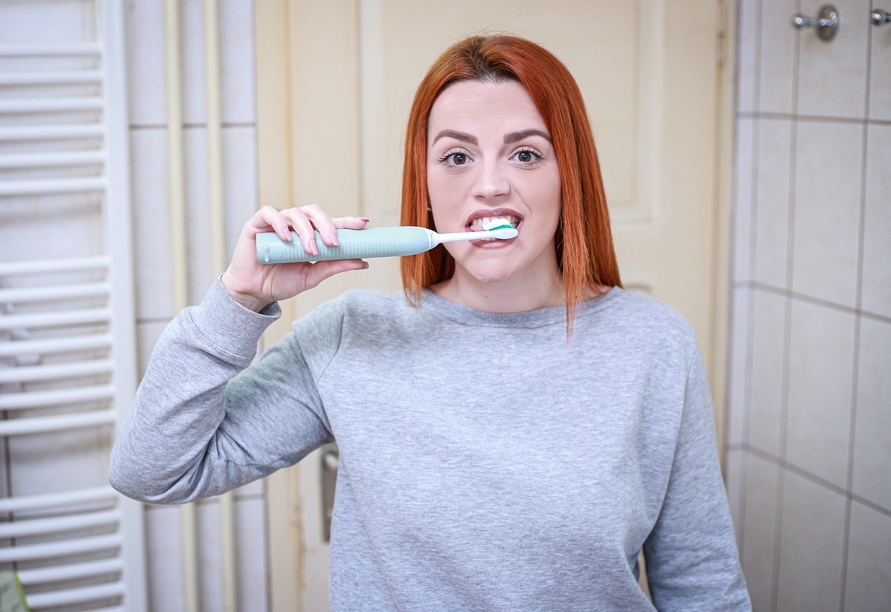 Clareamento dental: descubra como deixar seus dentes brancos em casa - Pixabay