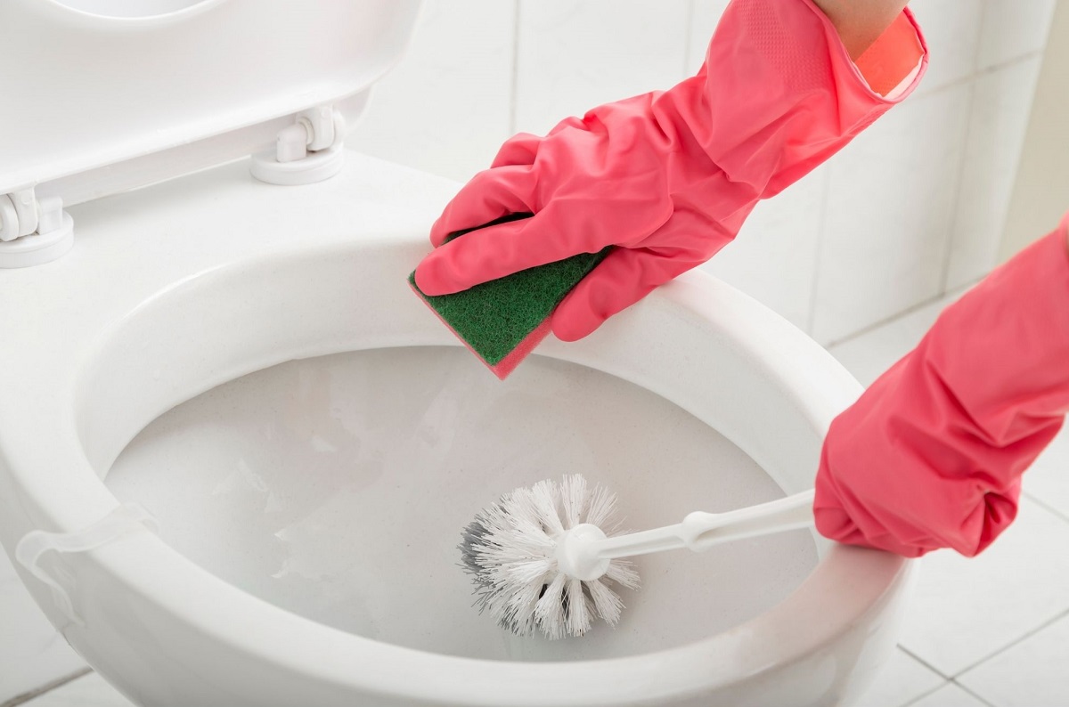 Como limpar vaso sanitário encardido com crosta e marca d'água, fórmula simples e eficiente - Reprodução de imagem do Canva