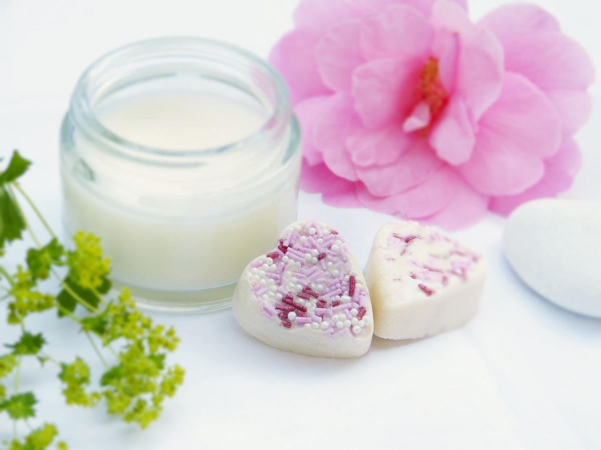Cuidados com a pele descubra como clarear manchas de acne com apenas 1 ingrediente - pixabay