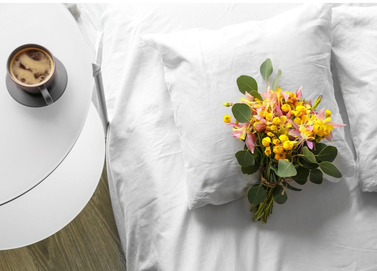 Cheirinho de cama de hotel chique veja o aromatizador que deixará as roupas sempre com cheiro de recém-lavadas - reprodução do site Canva