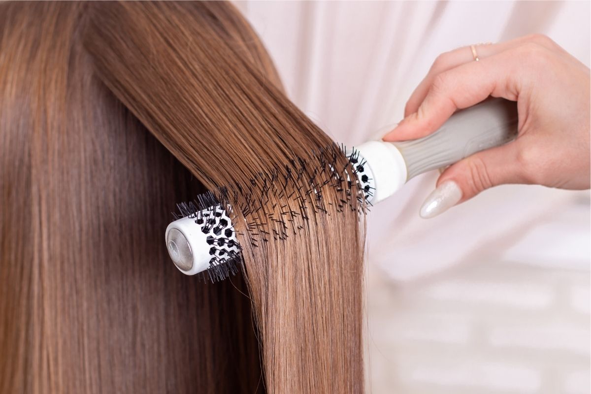 Como deixar o cabelo liso sem chapinha ou secador - reprodução do canva