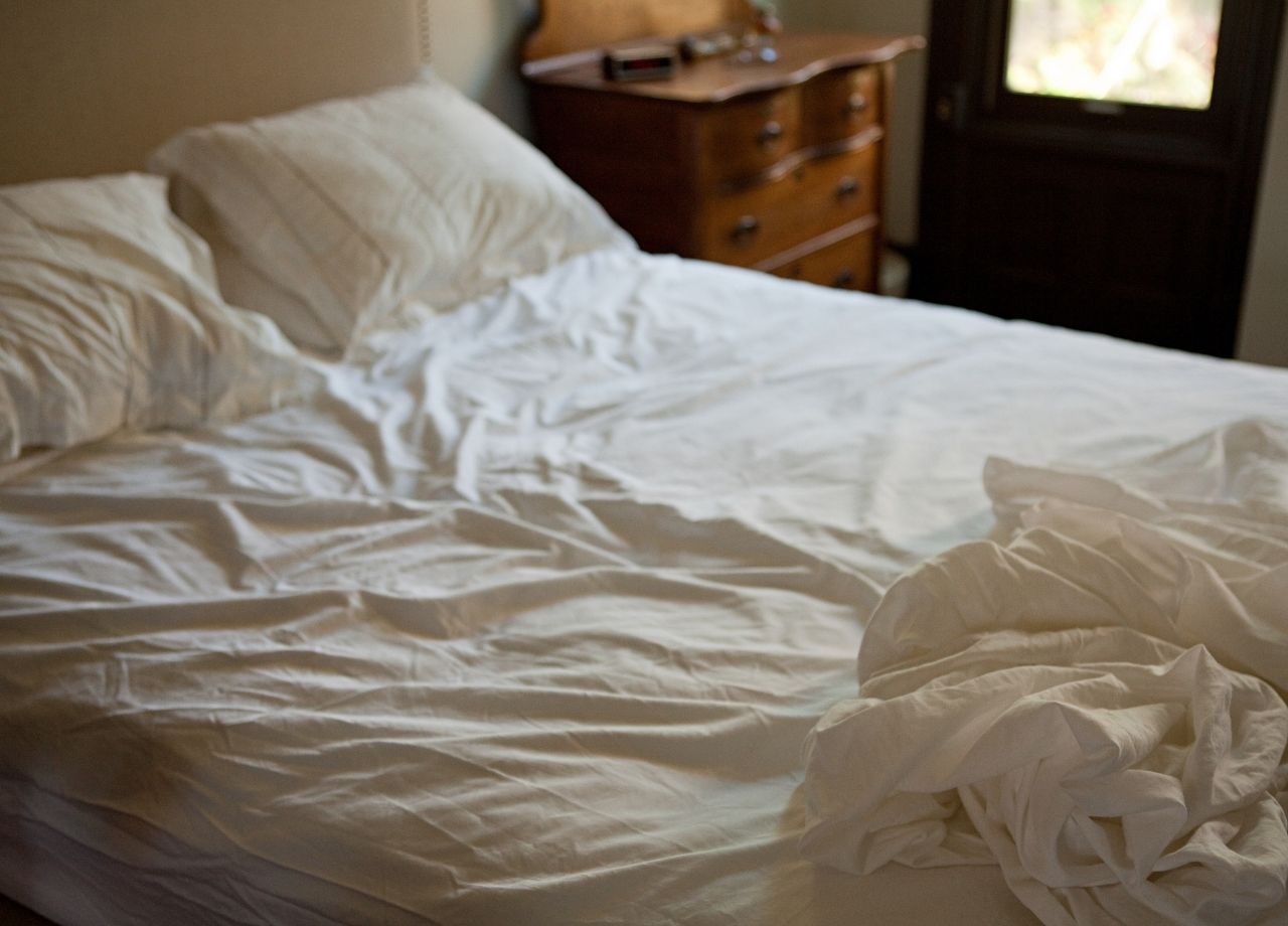 Misturinha para desamassar lençol direto na cama super prática e eficaz - reprodução do site Canva
