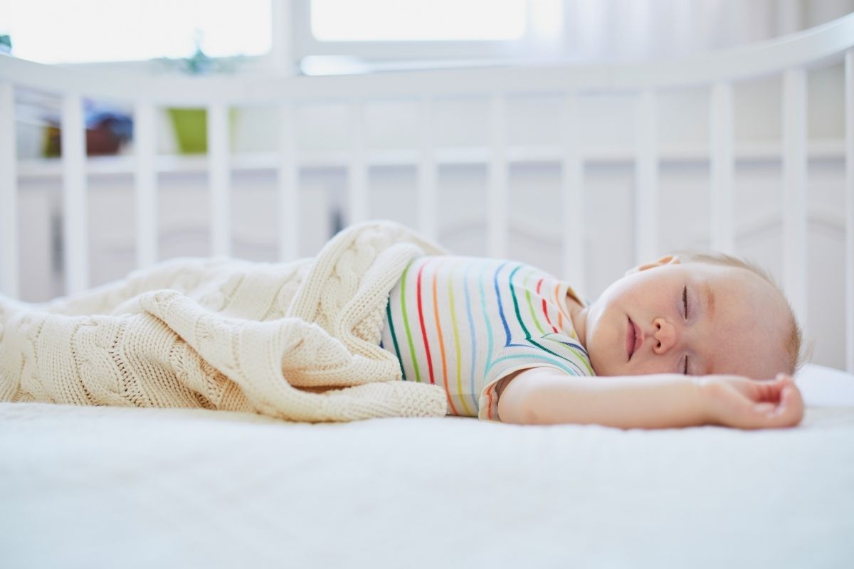 como fazer o bebê dormir sozinho - reprodução do canva