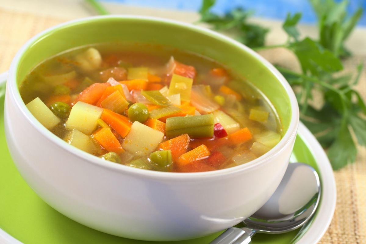 Sopa de legumes - Canva
