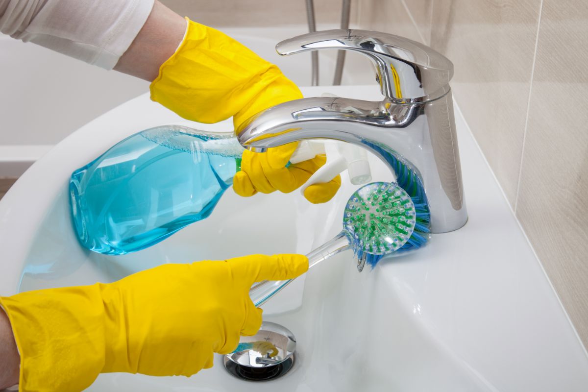 Saiba como limpar banheiro em menos de 10 minutos com misturinhas caseiras - Fonte: Canva