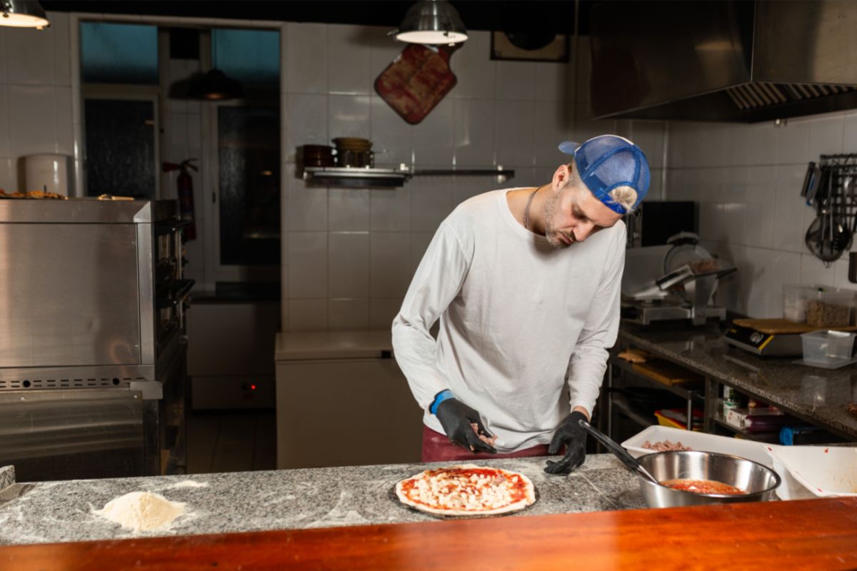Pizza de preguiçoso: rápida e prática de fazer na hora da fome, confira - Fonte: Canva