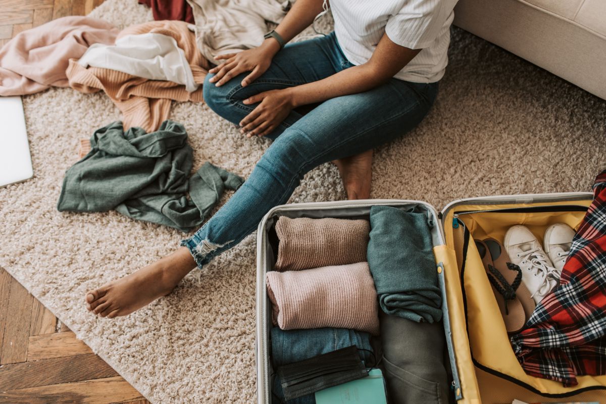 Como organizar mala de viagem? Facilite sua vida com dicas eficazes; descubra agora rapidamente