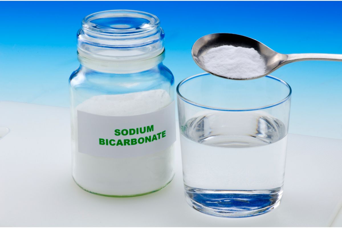 Bicarbonato de sódio: descubra as 3 utilidades desse produto e não deixe faltar em casa; compre hoje