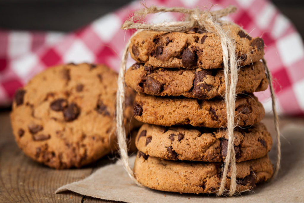 Cookie com gotas de chocolate: essa é a receita para quando bater