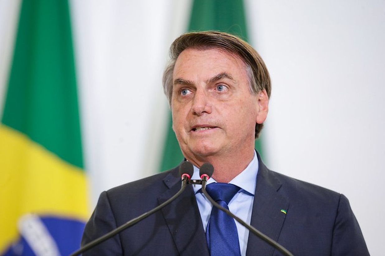 Bolsonaro diz ter feito alerta e que Brasil sofre consequência do ‘fecha tudo’
