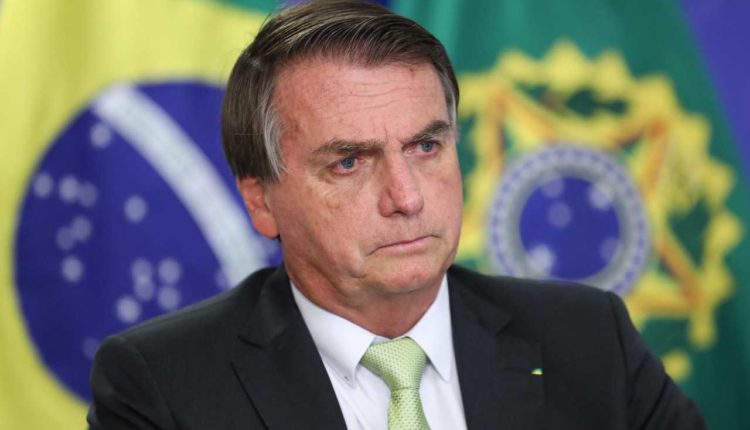 Bolsonaro diz ter feito alerta e que Brasil sofre consequência do ‘fecha tudo’