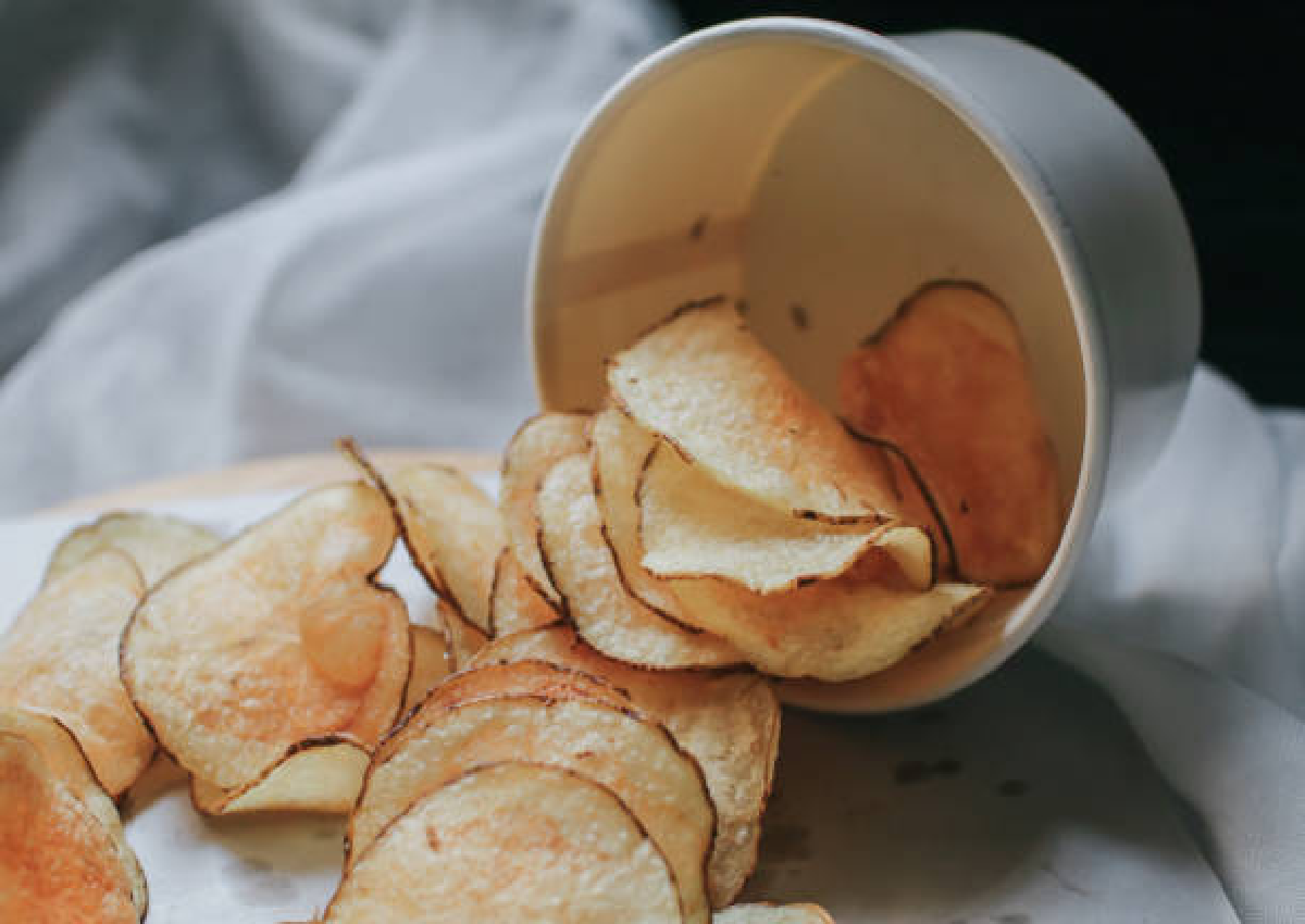 Chips de batatas saudáveis: o melhor acompanhamento para seu almoço ou jantar (Foto: iStock)