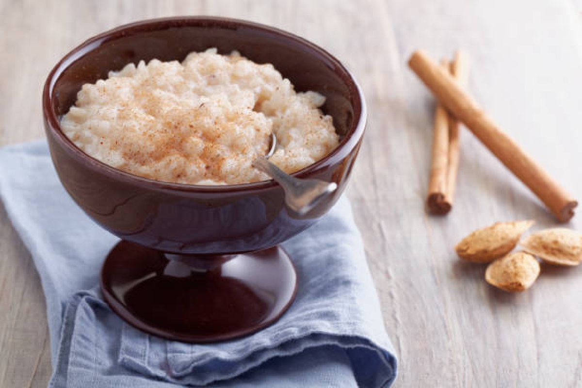 Arroz doce: use aquele arroz sobrando e transforme-o em sobremesa (Foto: iStock)