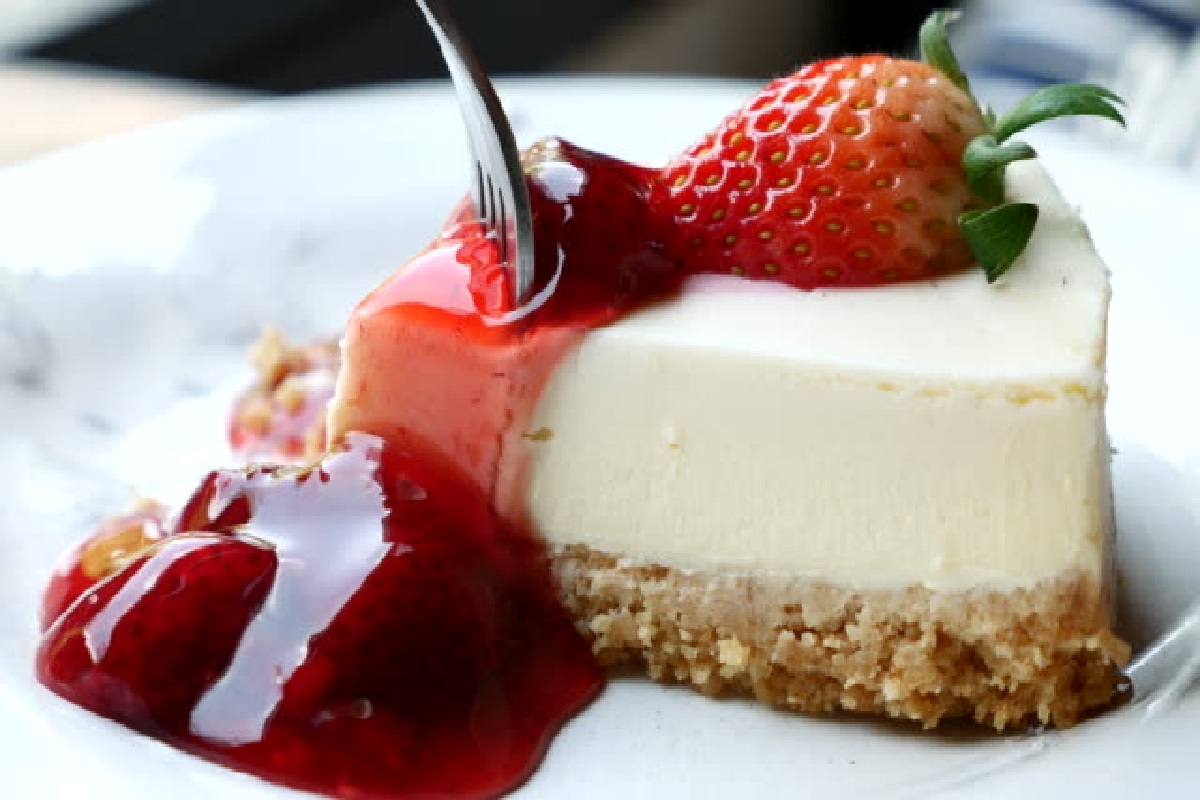 Bolo sem forno; aprenda a receita do cheesecake, siga o passo a passo (Foto: iStock)