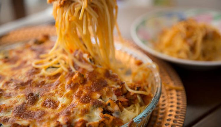 Spaghetti no forno; excelente alternativa para um prato fantástico e saboroso (Foto: iStock)