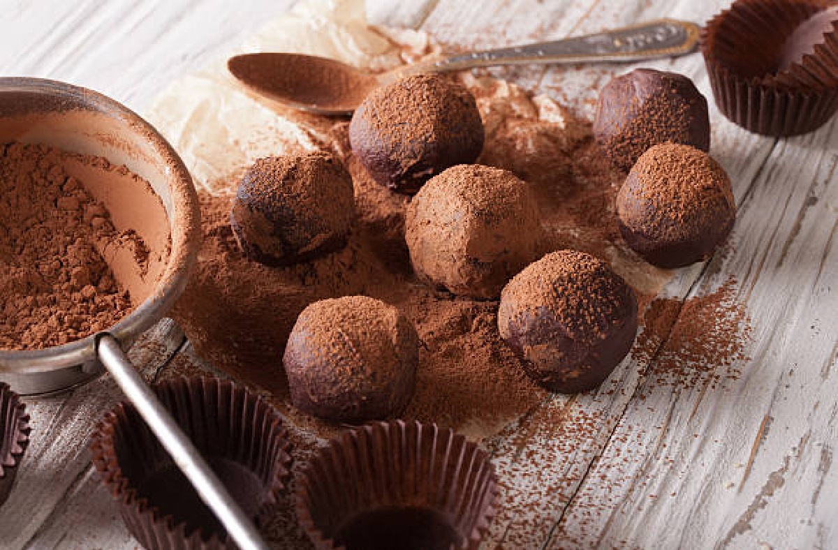 Divertidas trufas de chocolate: aprenda o passo a passo (Foto: iStock)