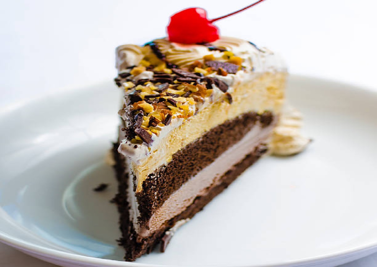 Receita prática de bolo gelado: refresque suas tardes em poucos passos (Foto: iStock)