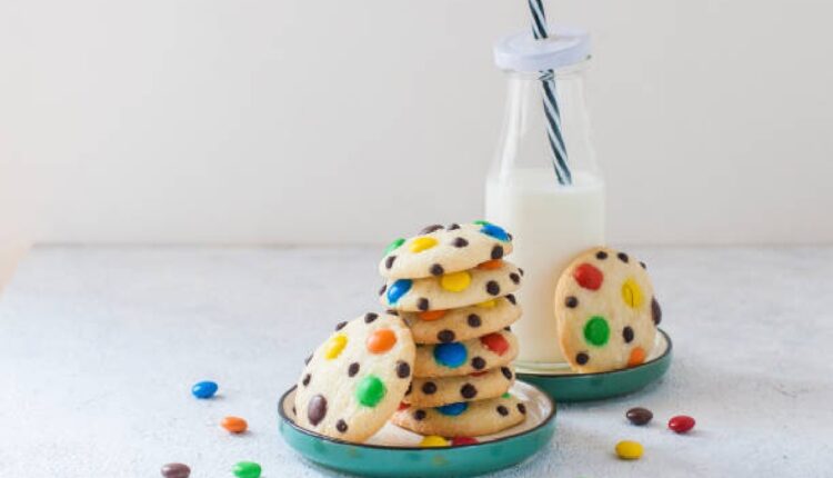 Cookie de M&M´s perfeito para a criançada em um dia de feriado (Foto: iStock)