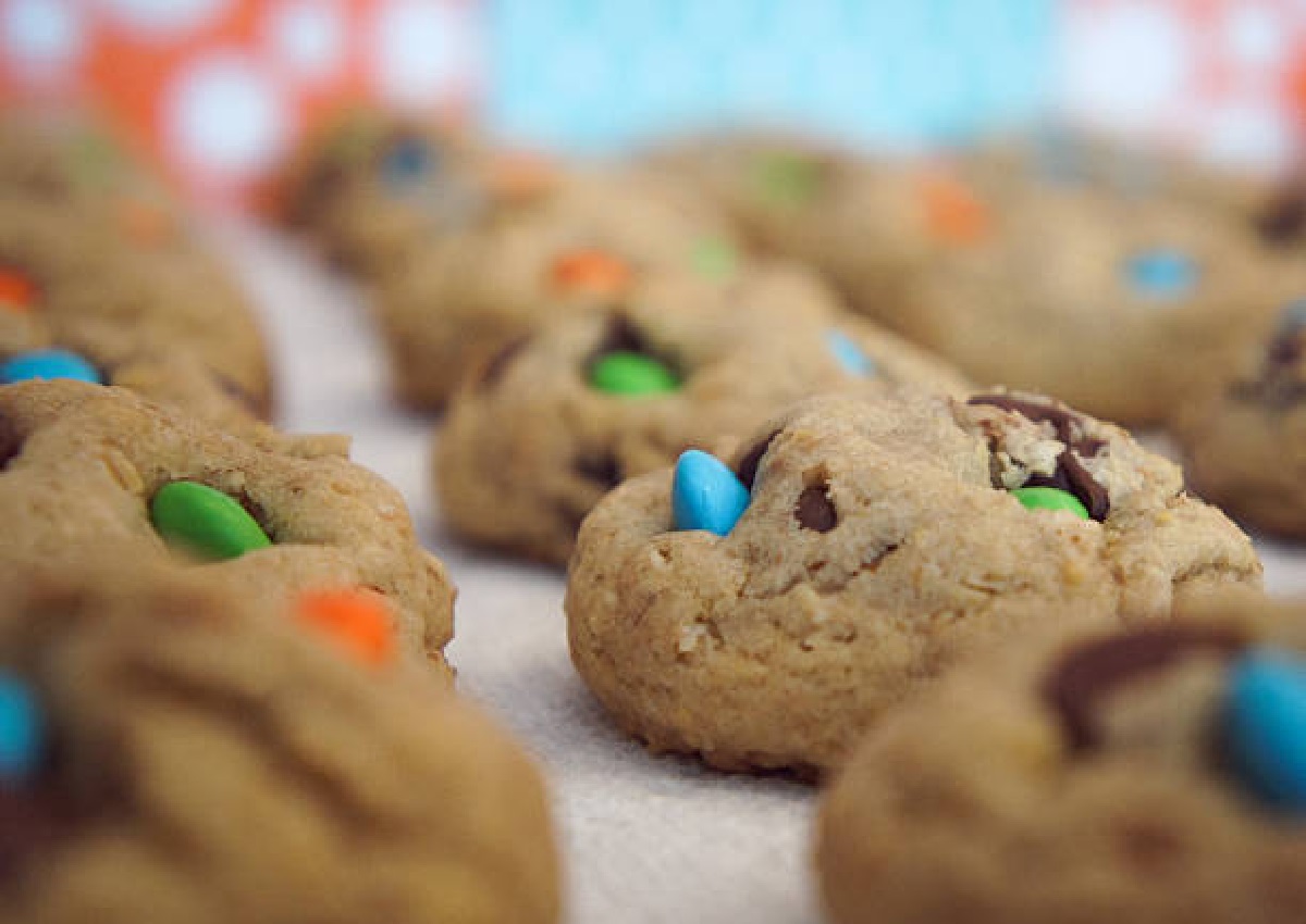 Cookie de M&M´s perfeito para a criançada em um dia de feriado (Foto: iStock)