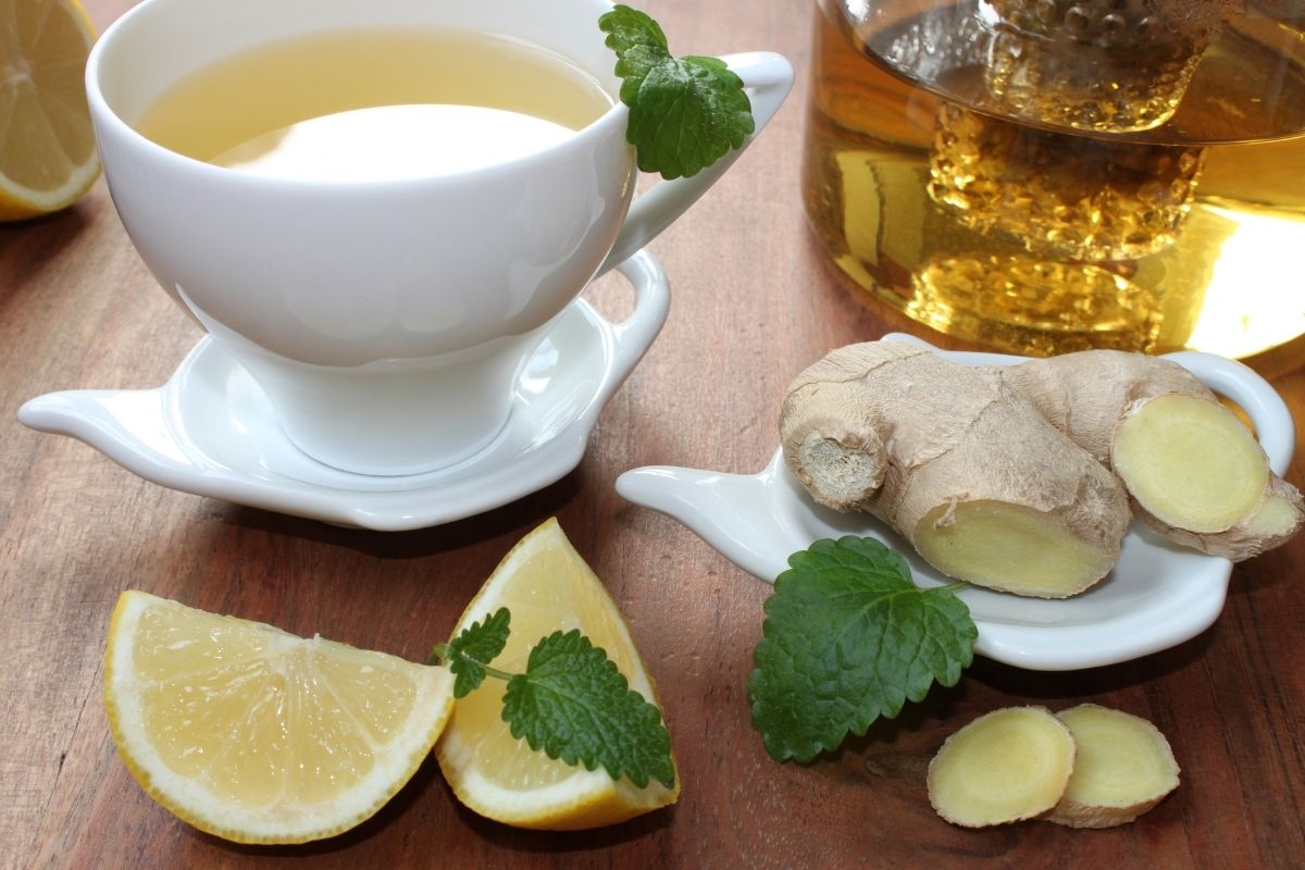Chá de gengibre com limão: 3 dicas infalíveis para fazer o consumo - Fonte: Canva Pro