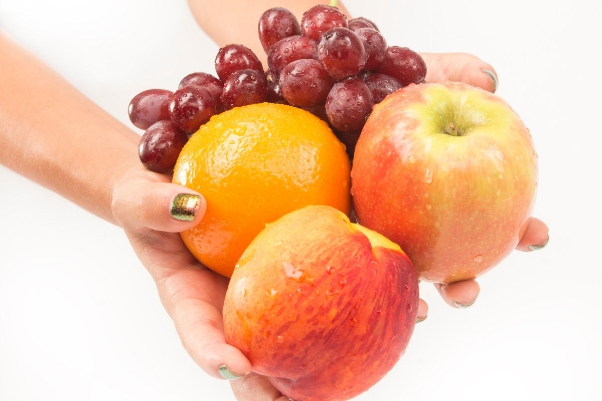 Exclusivo! Conheça as frutas que ajudam a prender o intestino e os seus benefícios / Reprodução Canva