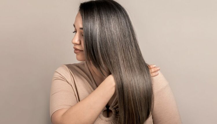 Como engrossar o cabelo fino? Conheça a fórmula secreta e mude a vida do seu cabelo / Reprodução Canva
