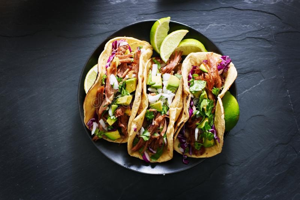 Receita de tacos de abacate perfeita para seu happy hour, veja como (Foto: iStock)