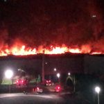 Pavilhão do Rio centro pega fogo após queda de balão